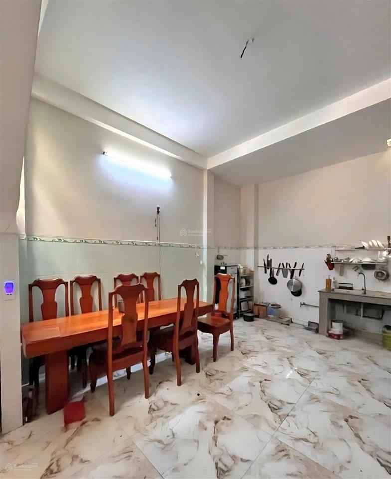 Bán nhà đẹp ngay hương lộ 3  aeon mall tphu  hẻm xe hơi  (4.5x16m)