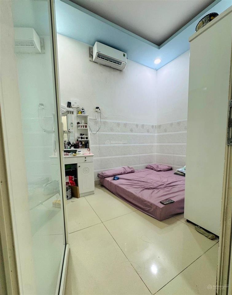 Bán nhà đẹp sát tâ.n hòa đôn.g  ngã 3 tân khai  đường xe tải  ( 4x23m )