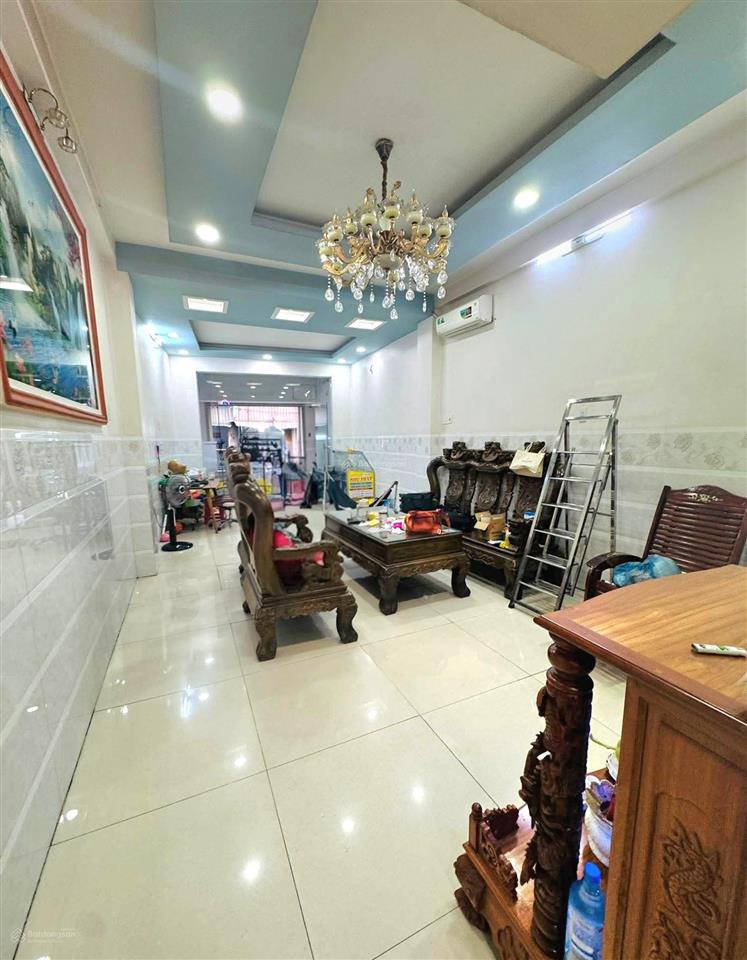 Bán nhà đẹp sát tâ.n hòa đôn.g  ngã 3 tân khai  đường xe tải  ( 4x23m )