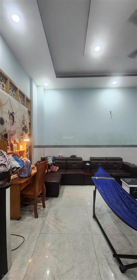 Bán nhà đẹp cạnh tâ.n kỳ tân quý  hẻm xe hơi  ( 5.6x16m )