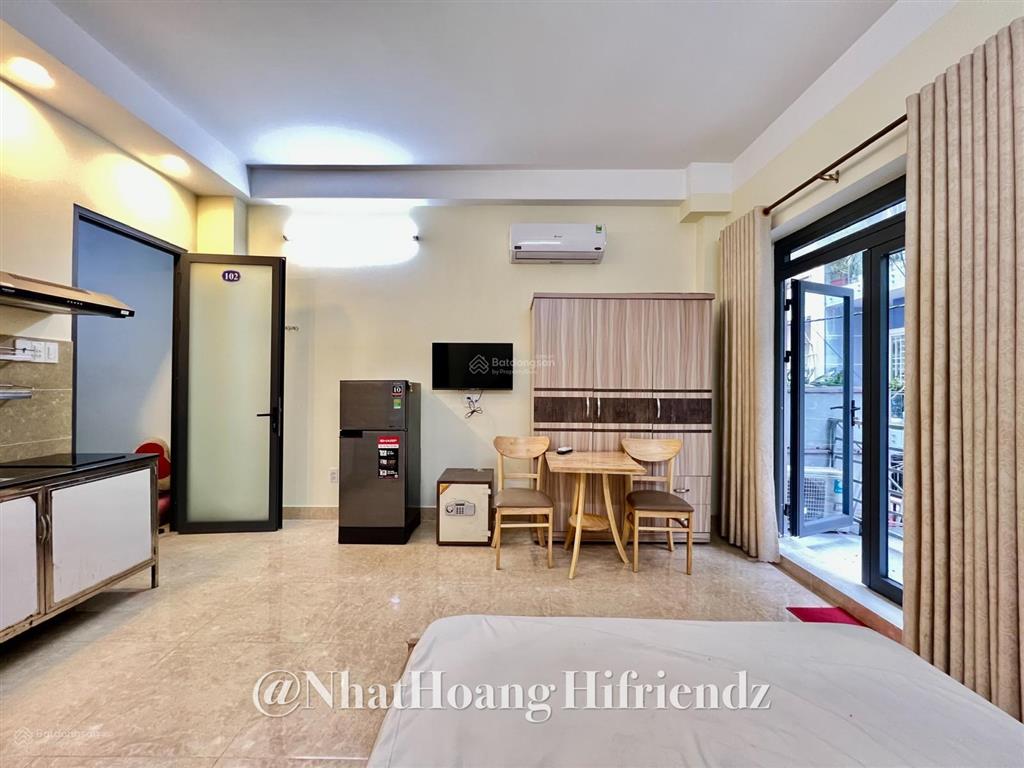 Siêu hot! căn hộ studio balcony siêu thoáng 30m2 ngay thành thái q10, đh hoa sen, cầu vượt 3/2