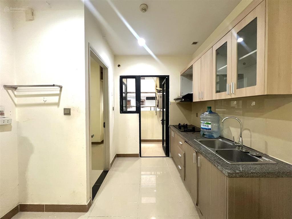 Cho thuê chung cư 2pn 1pk 58m2 ntcb thang máy hầm xe bảo vệ ở ngay sát lý thường kiệt đh bk q10