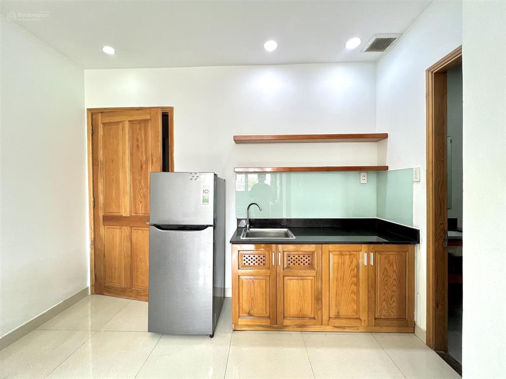 Cho thuê căn hộ cc mini 2pn 60m2 hầm xe thang máy bảo vệ ngay trục cmt8 công viên lê thị riêng