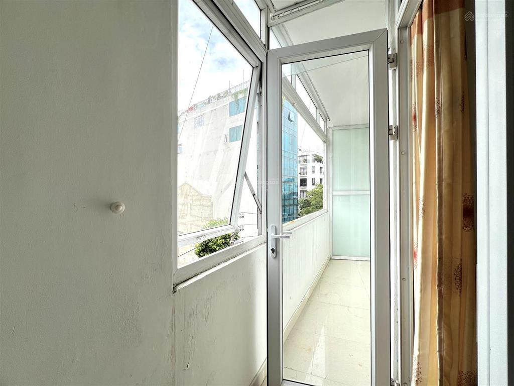 Cho thuê căn hộ cc mini 2pn 60m2 hầm xe thang máy bảo vệ ngay trục cmt8 công viên lê thị riêng