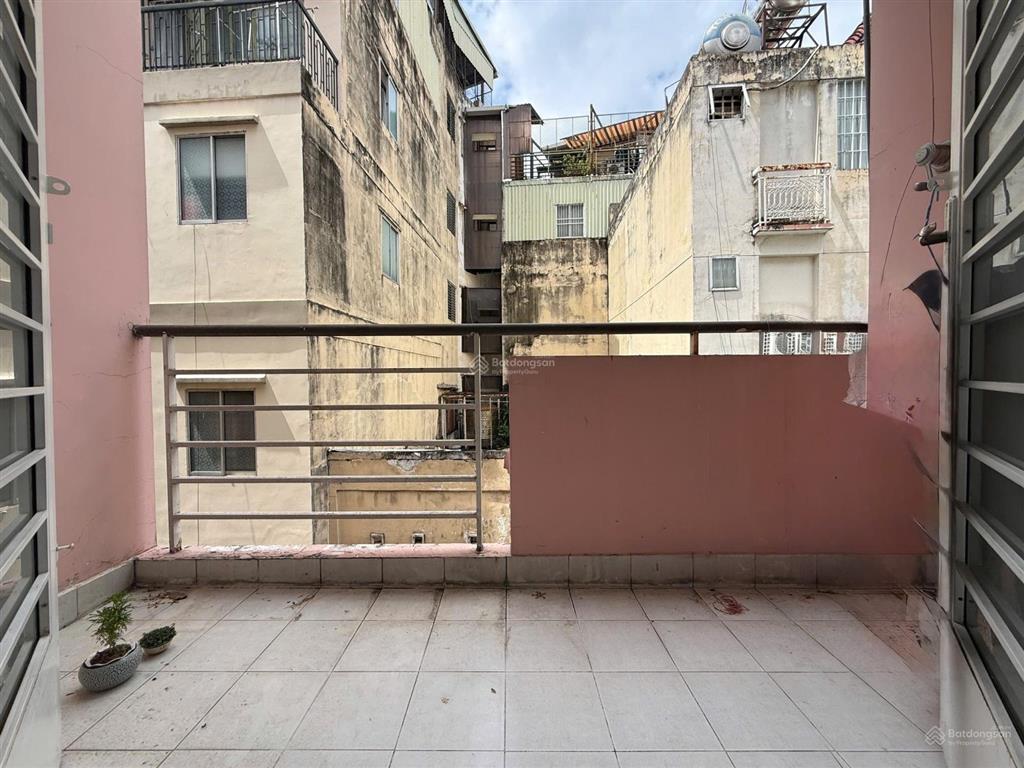 Cho thuê 1pn tách bếp balcon 5tr8 25m2 ngay ngã 6 phù đổng đường lê thị riêng quận 1