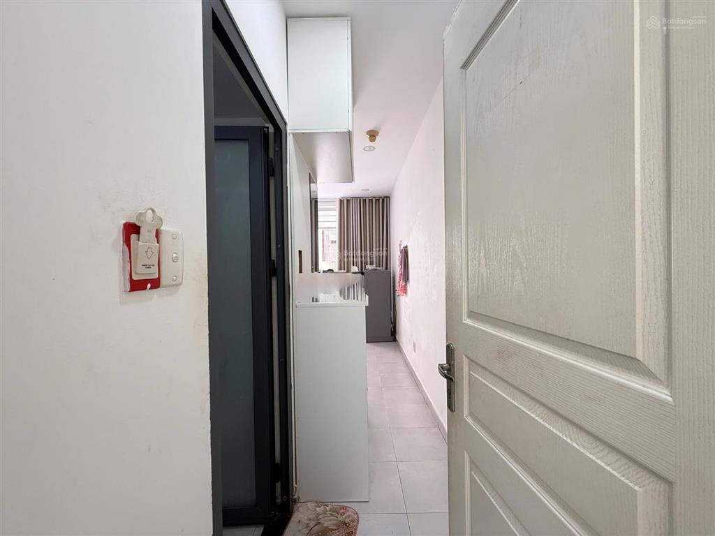 Cho thuê 1pn tách bếp balcon 5tr8 25m2 ngay ngã 6 phù đổng đường lê thị riêng quận 1