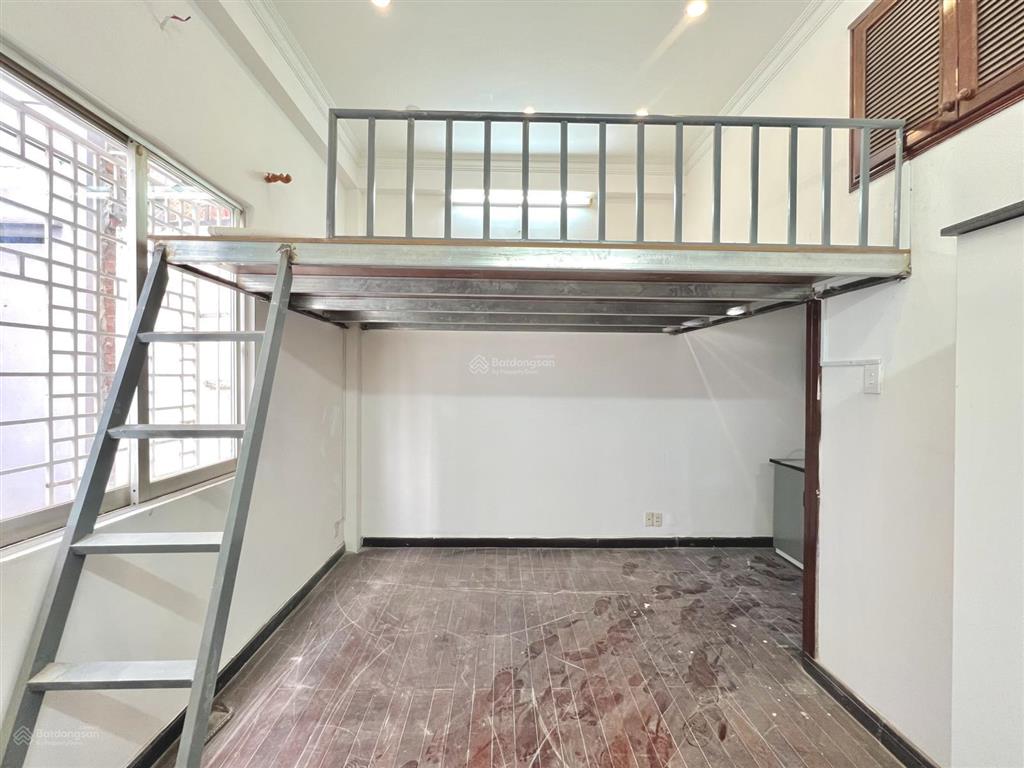 Cho thuê phòng gác cửa sổ thoáng 35m² 5ng3xe full nội thất new ngay sát đh kinh tế ueh quận 10