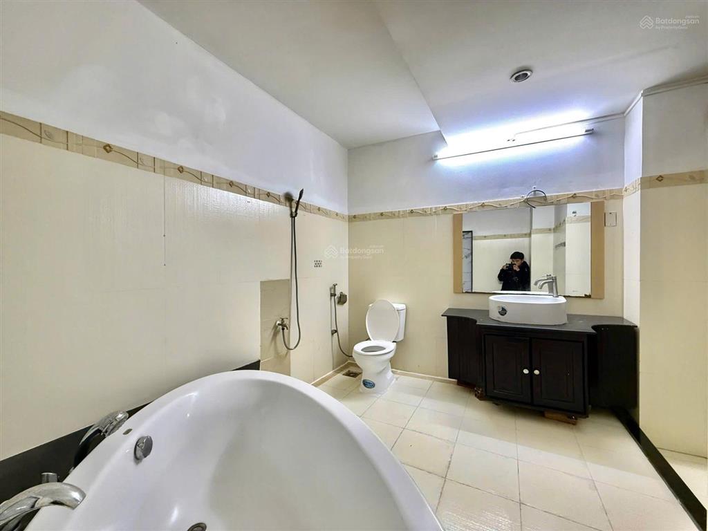 Cho thuê căn hộ 45m2  1 phòng ngủ tách bếp quận 10 có thang máy gần bách khoa đường lý thường kiệt