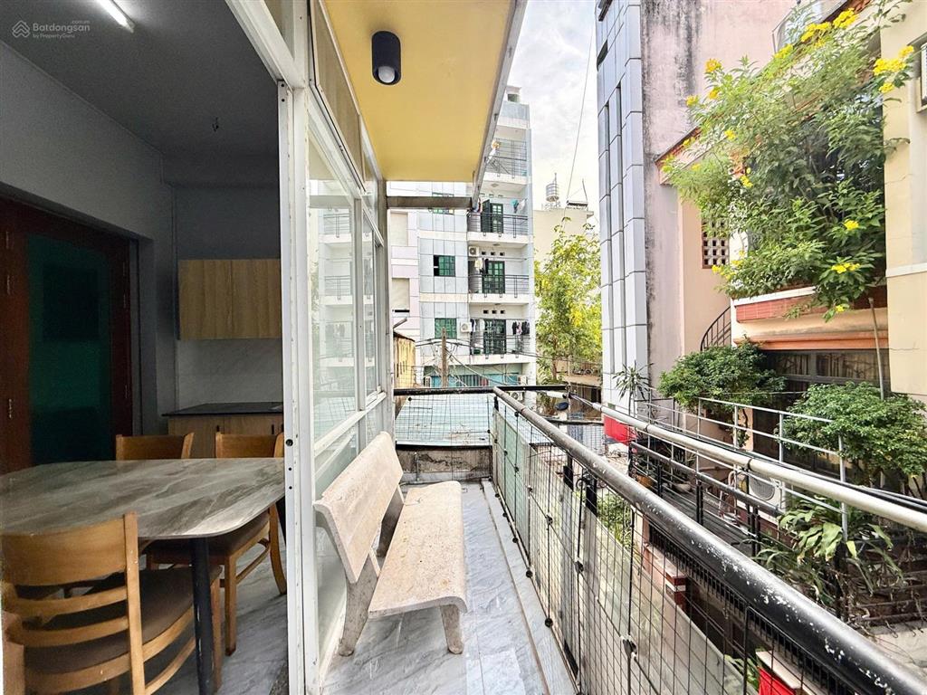 Cho thuê 1pn tách bếp balcon 30m2, full nội thất ngay tô hiến thành siêu thị big c quận 10