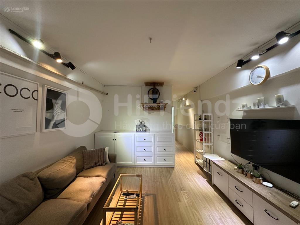 Chung cư cũ1pn tách bếp 50m2vintage phù hợp airbnbngay hoà hảo đh kinh tế ueh quận 10