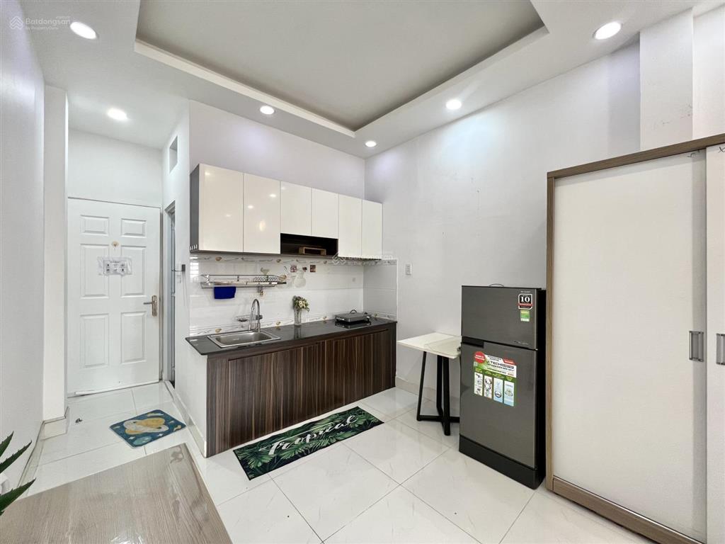 Cho thuê căn hộ balcony luxury 32m2 ngay điện biên phủ vòng xoay dân chủ toà nhà viettel quận 10