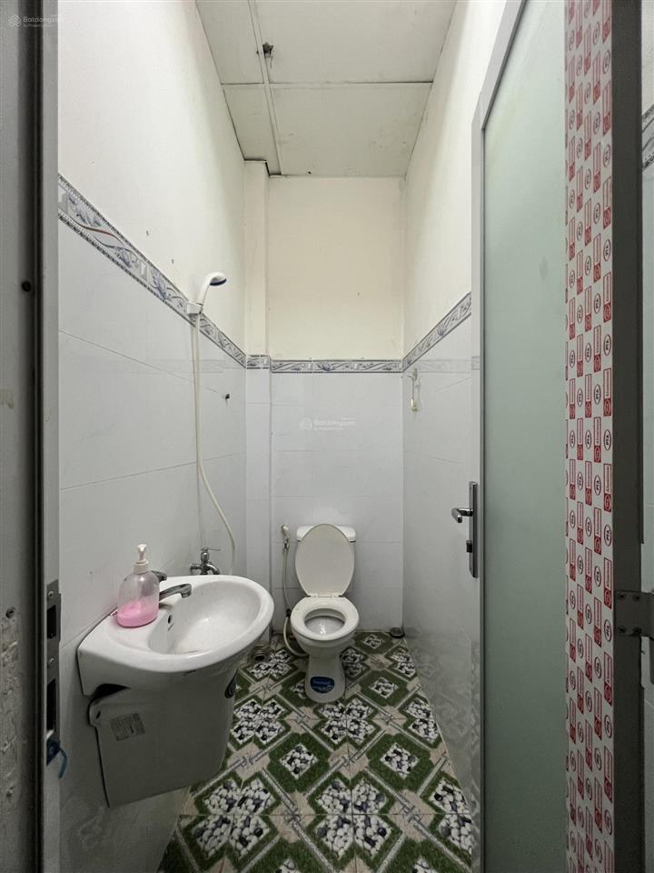 Cho thuê mặt bằng 3.8 x 12m mặt tiền âu cơ kinh doanh mọi ngành nghề có wc phòng ngủ riêng qtb