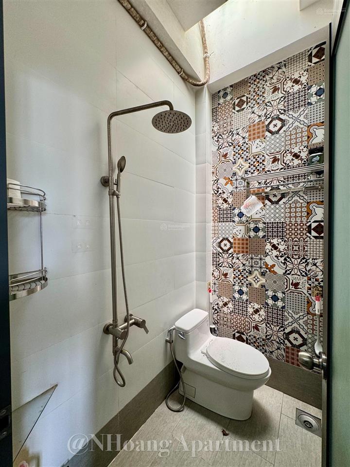 Cho thuê penthouse 50m2, thang máy, tách bếp, full nội thất cao cấp, ngay lý thường kiệt, quận 10