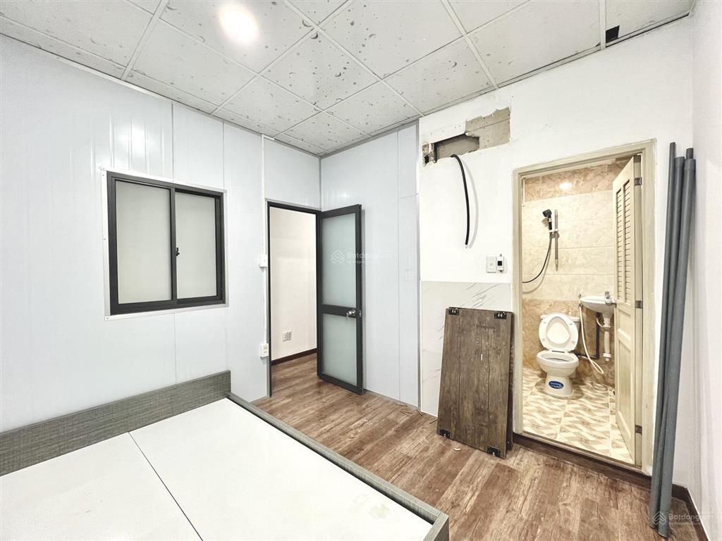Cho thuê căn hộ 2 phòng ngủ 2wc 5ng4xe 50m2 full nội thất cửa sổ máy giặt riêng tô hiến thành q10