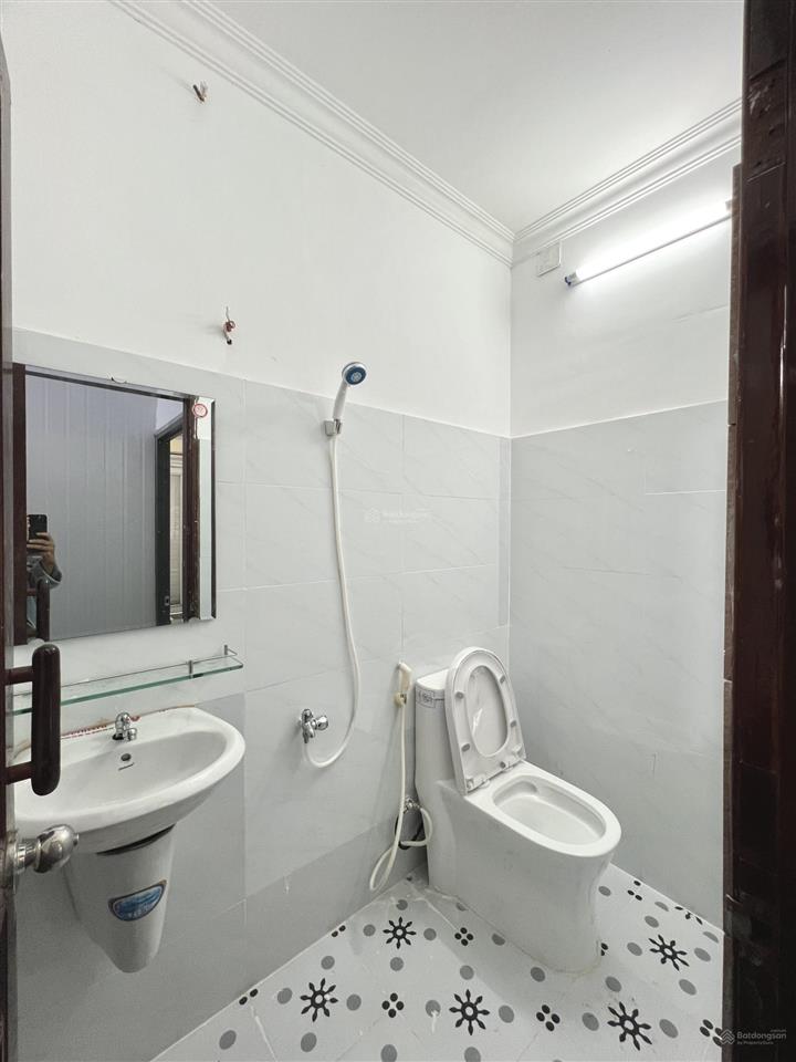 Cho thuê căn hộ 2pn 45m² full nội thất new balcon thoáng 4ng3xe ngay đh kinh tế ueh quận 10