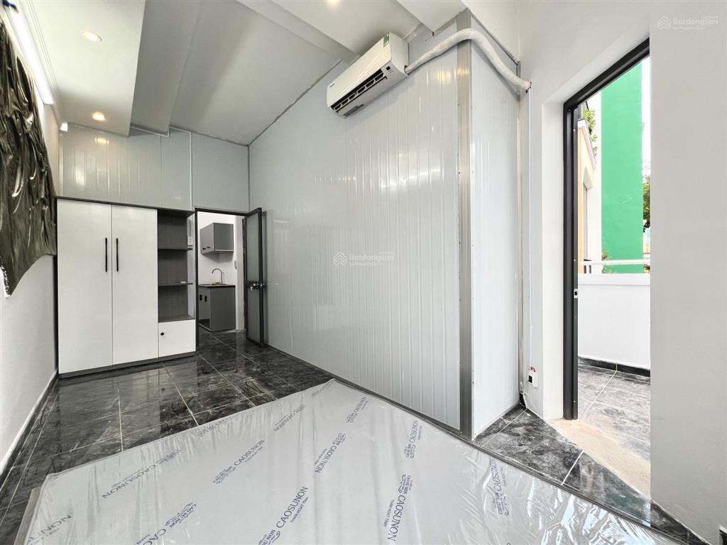Cho thuê căn hộ 2pn 45m² full nội thất new balcon thoáng 4ng3xe ngay đh kinh tế ueh quận 10