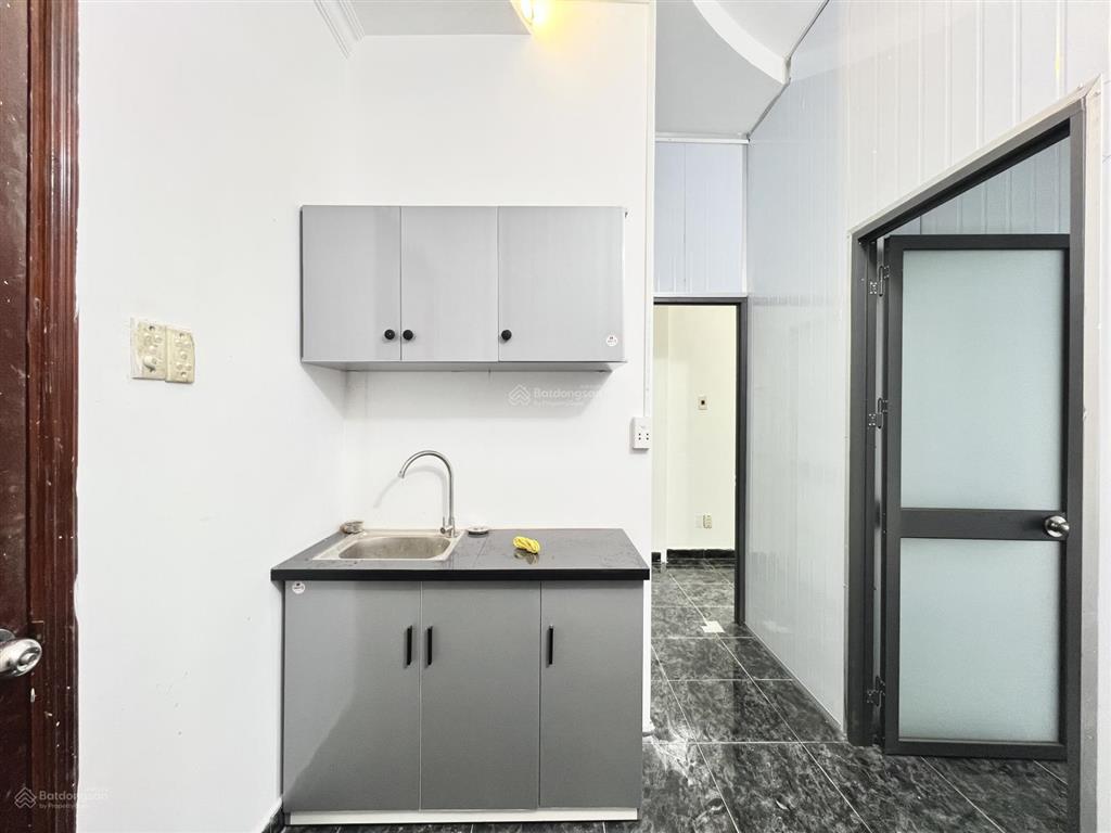 Cho thuê căn hộ 2pn 45m² full nội thất new balcon thoáng 4ng3xe ngay đh kinh tế ueh quận 10