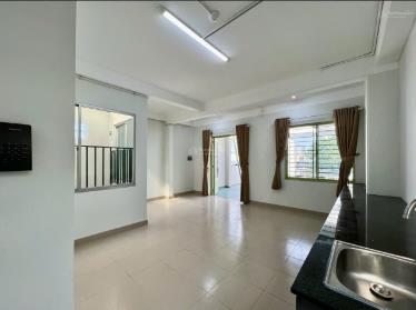 Giá cạnh tranh q10! chung cư 2pn 2wc 80m2 balcon lớn nội thất cơ bản, 4ng4xe bảo vệ hầm xe ngay công vien