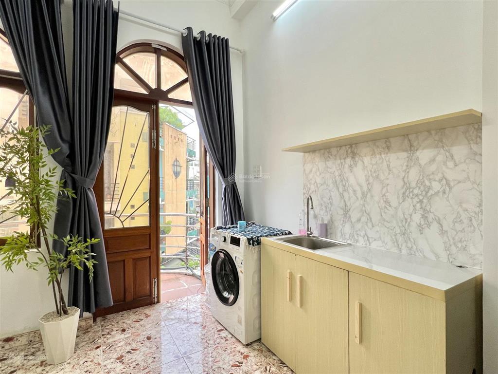 Cho thuê căn hộ studio 35m2 balcon full nt 4ng4xe ngay cao thắng gần đh kinh tế ueh, đh sgu, cđ kt