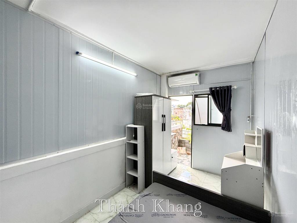 Cho thuê phòng 2pn 4ng4xe 45m2 balcon lớn full nội thất mgiặt riêng ngay mặt tiền ntl sát ueh q10