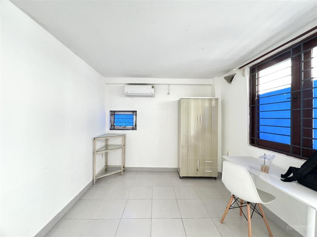 Cho thuê nguyên tầng 50m2 2pn ntcb balcon 4ng3xe ngay gần đh bách khoa, đh kinh tế ueh q10