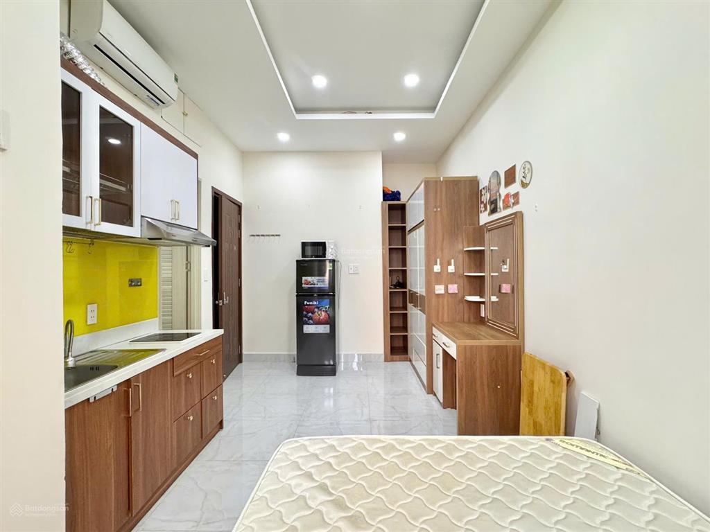 Cho thuê phòng studio cửa sổ 25m2 full nt cao cấp ngay cầu vượt 3/2 đường thành thái đh hoa sen q10