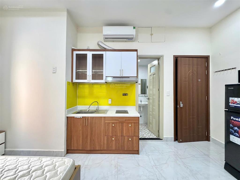 Cho thuê phòng studio cửa sổ 25m2 full nt cao cấp ngay cầu vượt 3/2 đường thành thái đh hoa sen q10