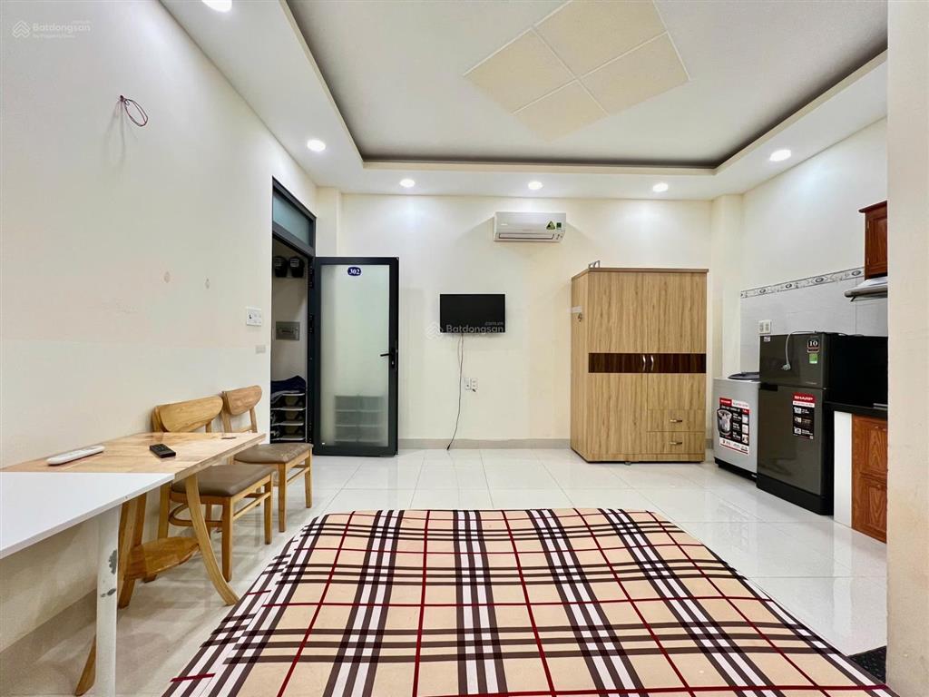 Cho thuê căn hộ studio 30m2 full nội thất máy giặt riêng ngay thành thái đh hoa sen quận 10