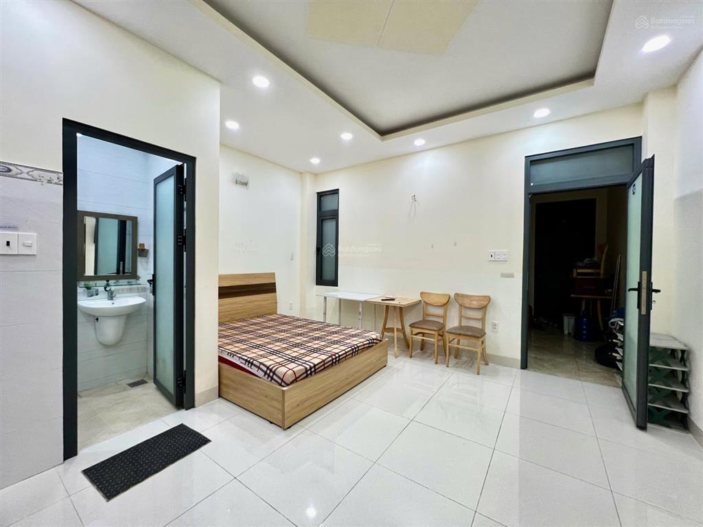 Cho thuê căn hộ studio 30m2 full nội thất máy giặt riêng ngay thành thái đh hoa sen quận 10