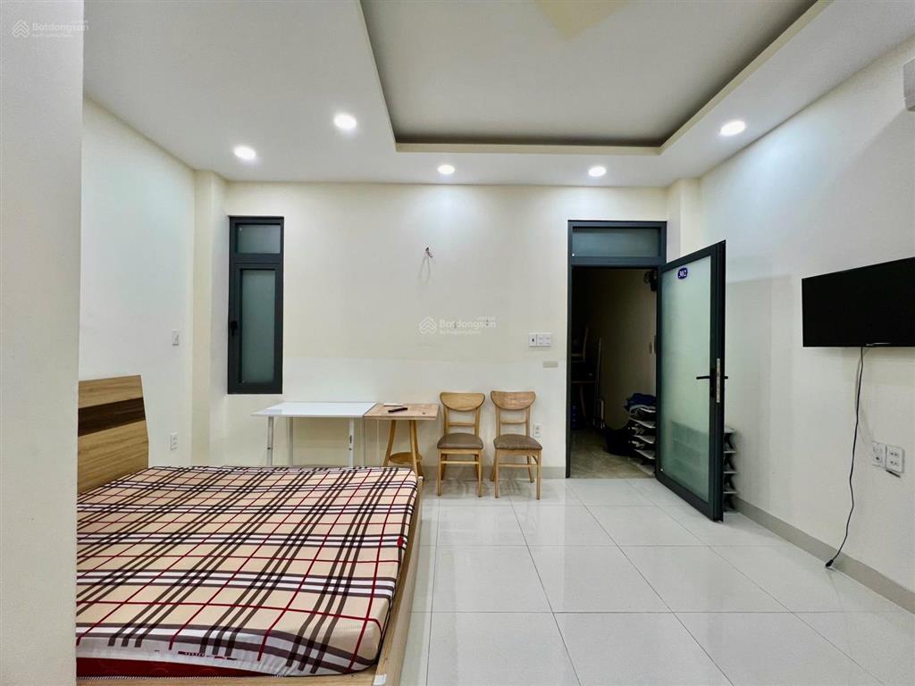 Cho thuê căn hộ studio 30m2 full nội thất máy giặt riêng ngay thành thái đh hoa sen quận 10