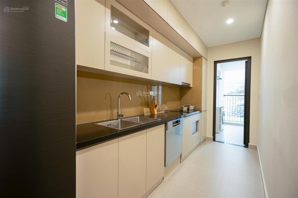 Em thảo bán nhà 3 phòng ngủ giá chỉ 6,5 tỷ thu về.  em thảo hỗ trợ xem nhà