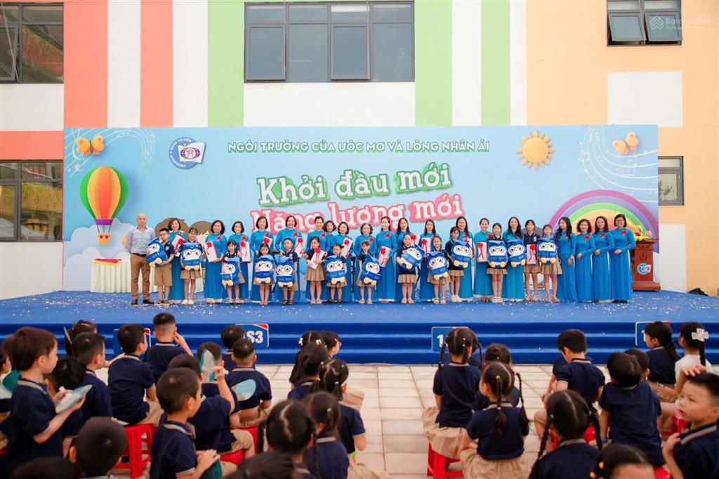 Em thảo bán nhà 3 phòng ngủ giá chỉ 6,5 tỷ thu về.  em thảo hỗ trợ xem nhà