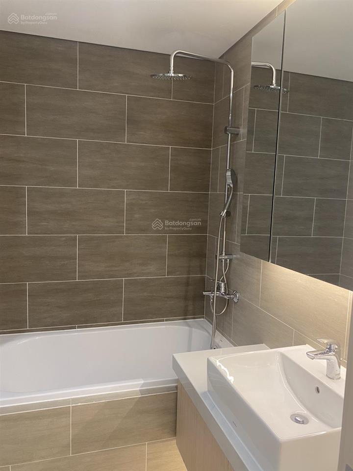 Em thảo bán nhà 3 phòng ngủ giá chỉ 6,5 tỷ thu về.  em thảo hỗ trợ xem nhà