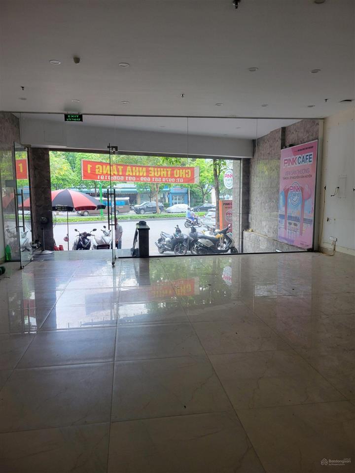 Tôi chính chủ bán căn nhà mặt phố kim mã, vỉa hè rộng mênh mông, kinh doanh sầm uất!