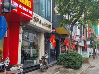 Tôi chính chủ bán căn nhà mặt phố kim mã, vỉa hè rộng mênh mông, kinh doanh sầm uất!