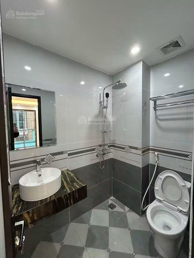 Siêu siêu rẻ, lê văn lương, cầu giấy, dt 50m, 6 tầng thang máy, mt 4,8m, giá 12,8 tỷ!