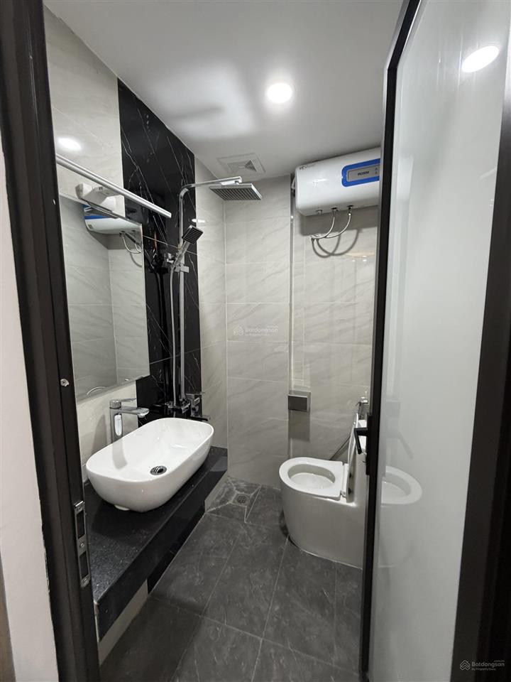 Toà căn hộ lạc long quân, tây hồ  lô góc 3 mặt ngõ, kinh doanh dt 71m2 xây mới 7t, dt 100tr