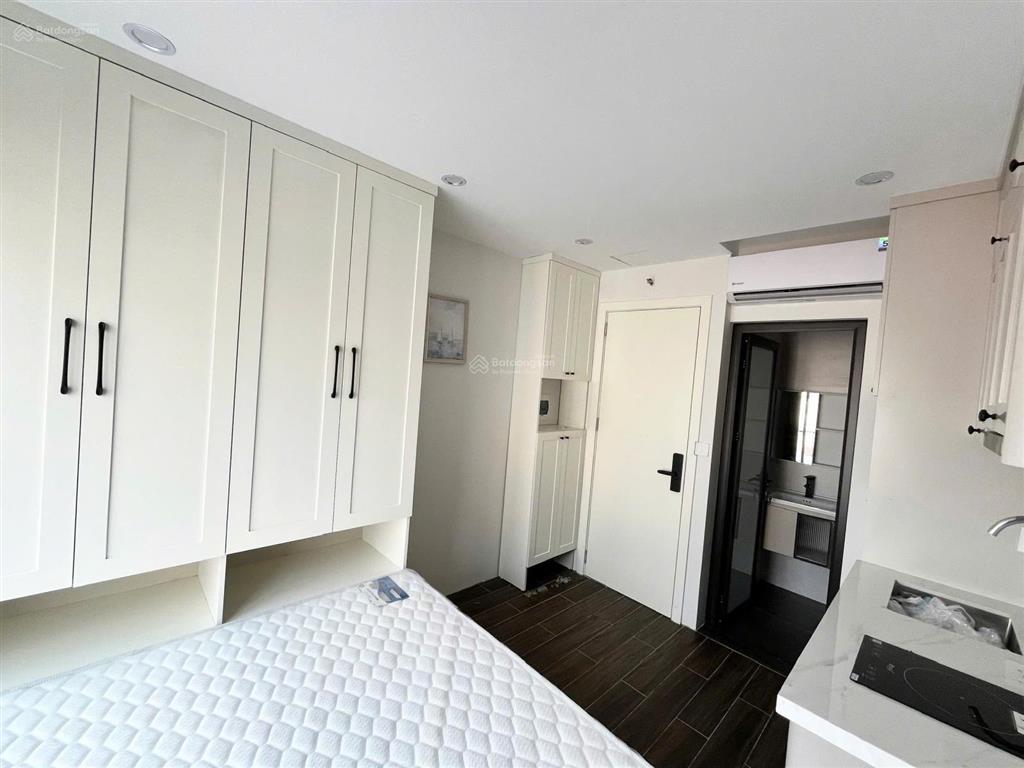 Tòa căn hộ thiết kế cao cấp lõi ba đình 110m2 xây mới 10 tầng có hầm, dt 2,5 tỷ/năm, cách phố 30m