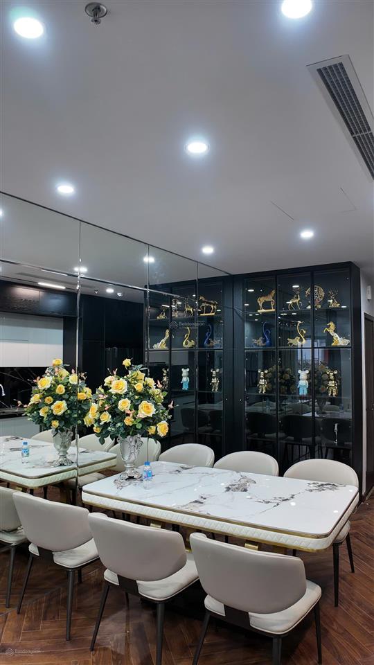 Phân lô vip trung kính xây mới 7 tầng thang máy  ô tô tránh  kinh doanh văn phòng