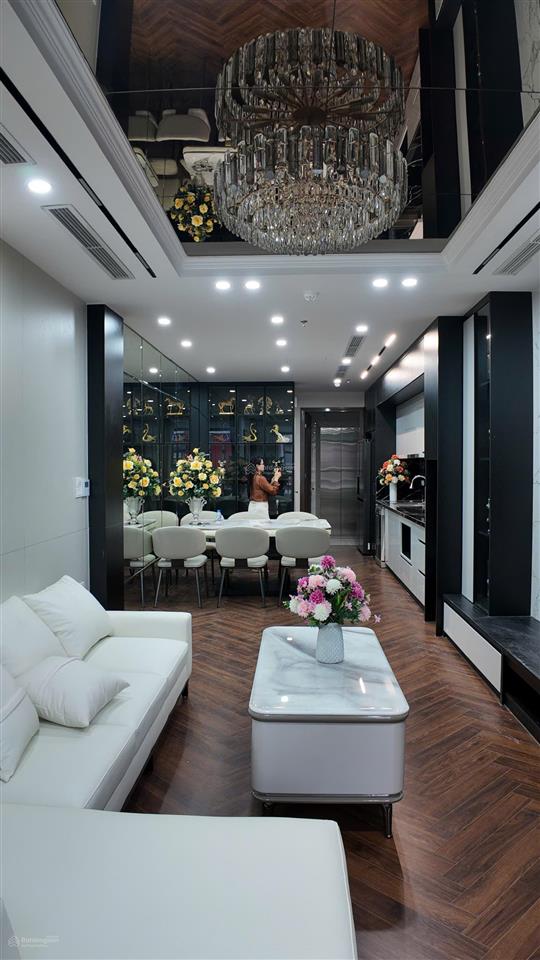 Phân lô vip trung kính xây mới 7 tầng thang máy  ô tô tránh  kinh doanh văn phòng