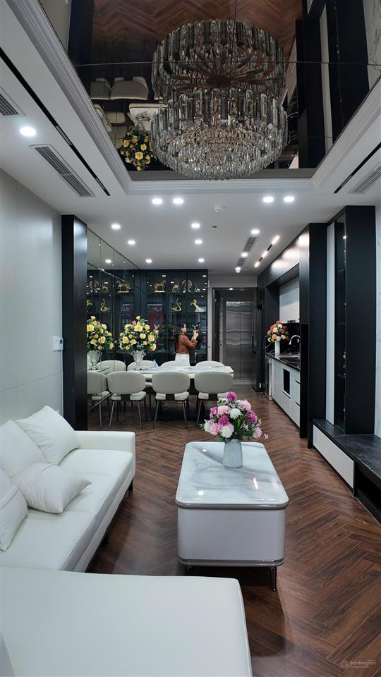 Phân lô vip trung kính xây mới 7 tầng thang máy  ô tô tránh  kinh doanh văn phòng