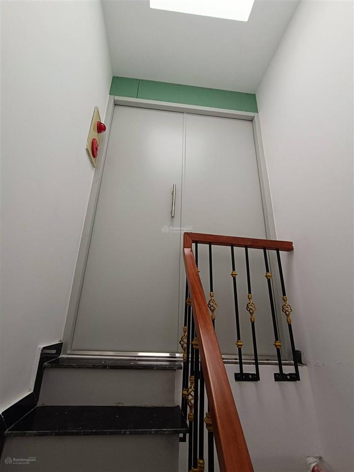 Tòa apartment xã đàn lô góc 2 mặt ngõ 9 tầng có hầm, ngõ thông ô tô, kinh doanh đỉnh, dt 2,4 tỷ/năm