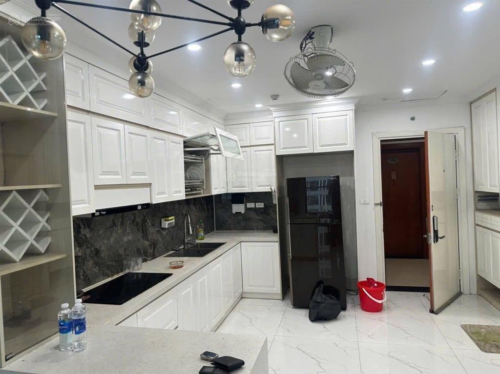 Căn hộ goldmark city 136 hồ tùng mậu 3 ngủ, dt 134m2 vị trí đắc địa full nội thất cao cấp giá 11 tỷ