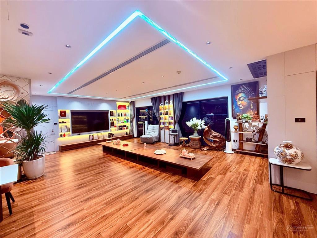 Siêu hiếmcăn hộ goldmark city 136 hồ tùng mậu4 ngủfull nội thất cao cấpdt 140m2giá chỉ 11,3 tỷ