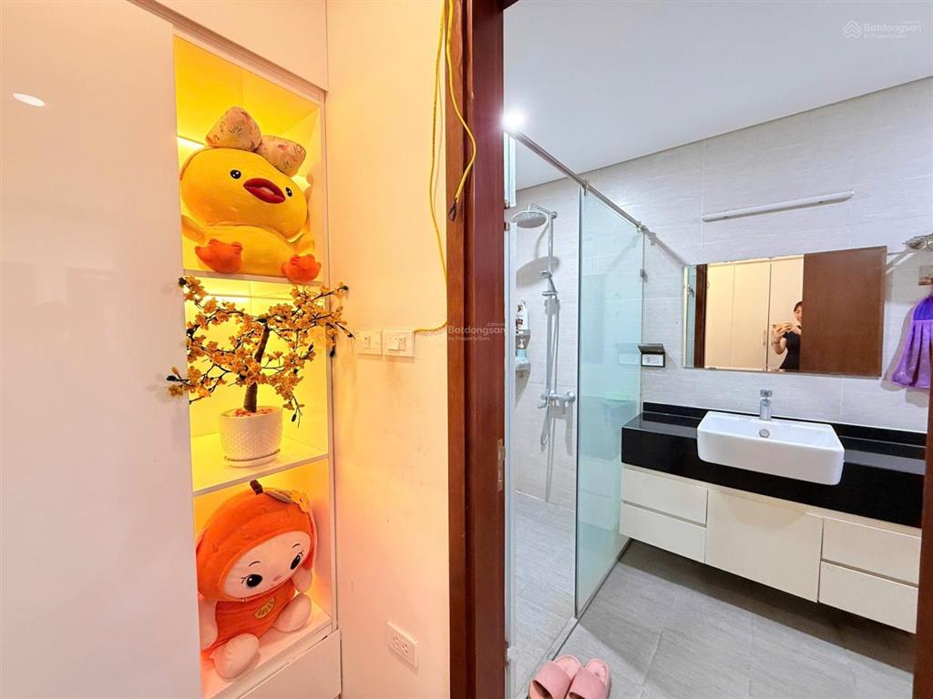 Hiếm  căn hộ diamond 136 hồ tùng mậu  104m2  3 ngủ  full nội thất cao cấp  giá chỉ 10,3 tỷ