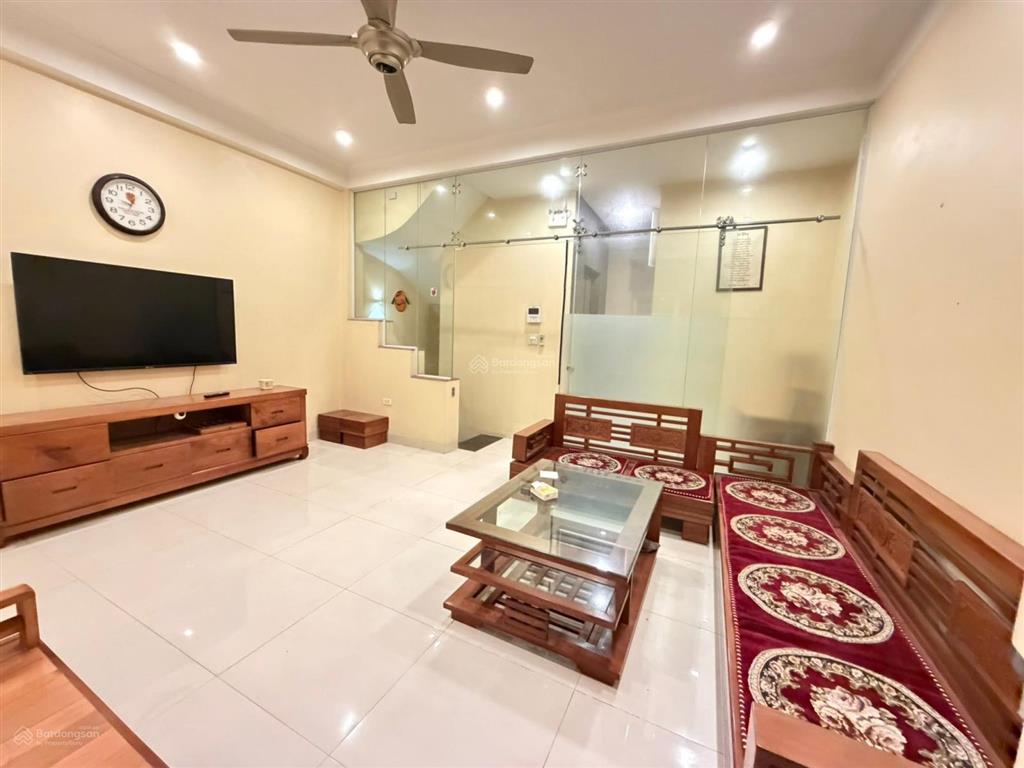 Bán nhà mỹ đình 12 tỷ, 43m2 x 7 tầng thang máy, ngõ 5m, ô tô 7 chỗ đỗ cửa