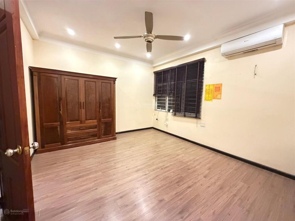 Bán nhà mỹ đình 12 tỷ, 43m2 x 7 tầng thang máy, ngõ 5m, ô tô 7 chỗ đỗ cửa