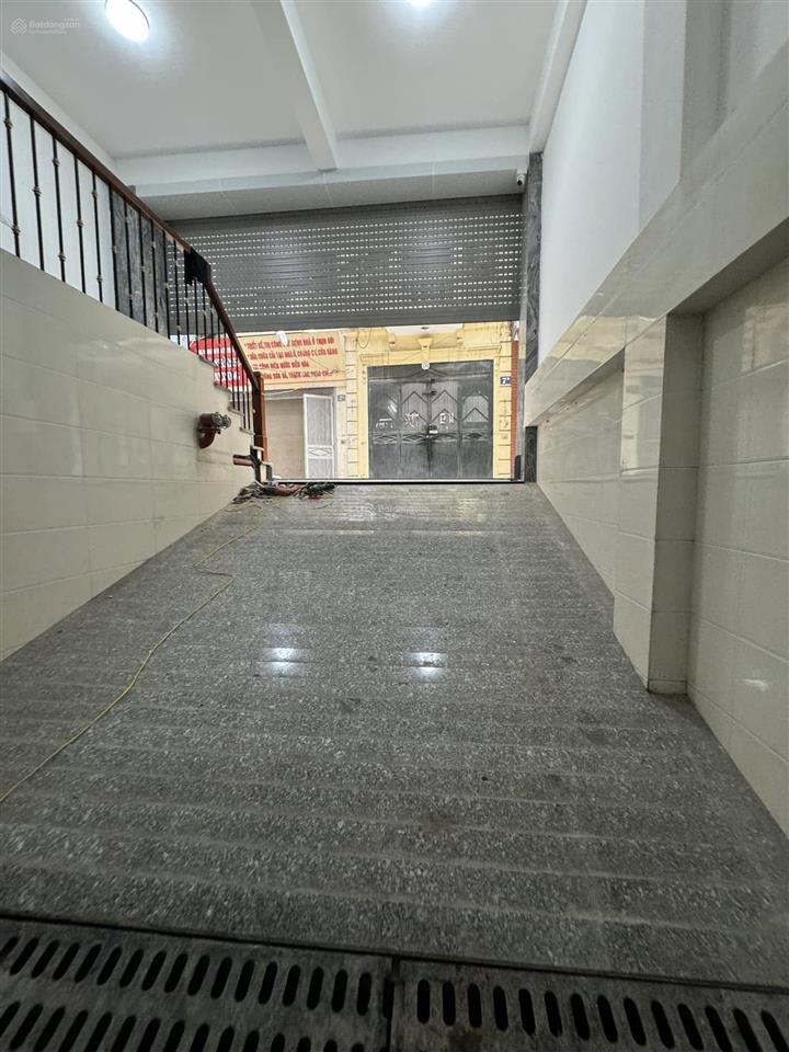 Tòa apartment ôtô tránh phố nguyễn văn huyên100m2 xây mới 9 tầng có hầmdt 1.44tỷ/năm  chỉ 51.5tỷ