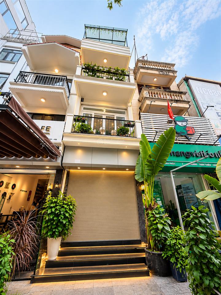 Vị trí đắc địa!mặt phố vạn phúc kinh doanh sầm uất  vỉa hè rộng 10m  52m2 x 5 tầng  giá 32,6 tỷ