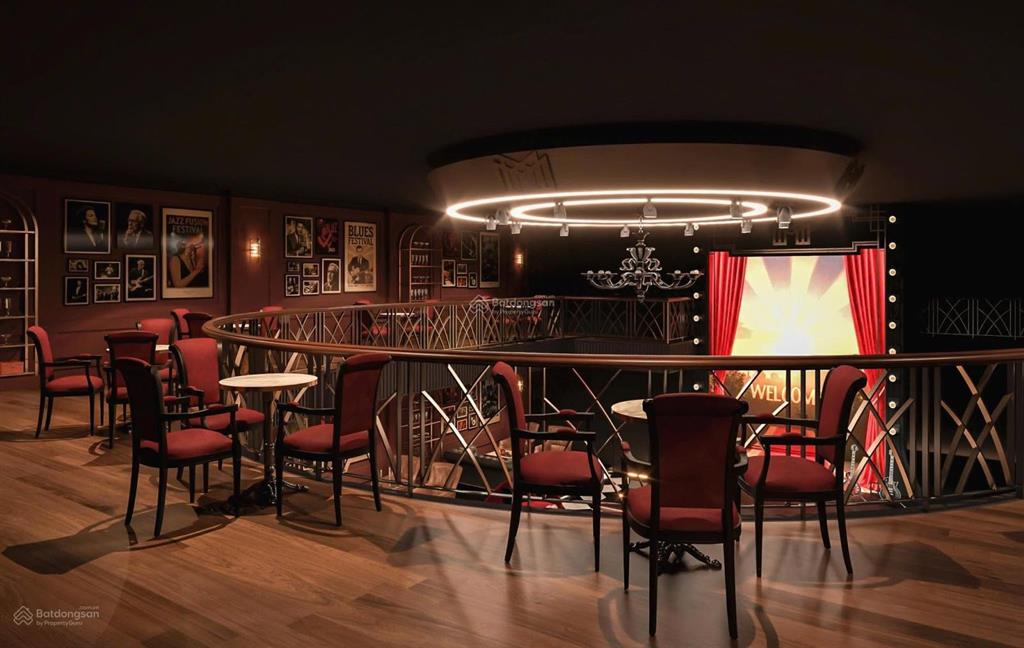 Tòa nhà 15 tầng xây mới mặt phố vip nguyễn phong sắclô góc 4 mặt thoáng588m2 có 2 hầmgiá 600 tỷ